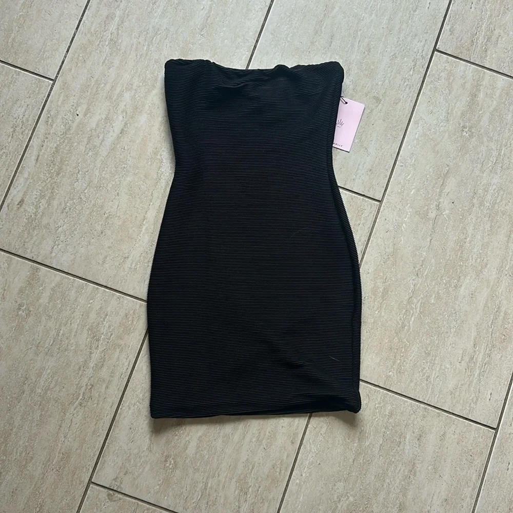Strapless Hello Molly dress - Picture 2 of 2